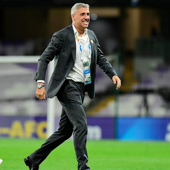 Like si querés que el próximo DT de #River sea Hernán Crespo.