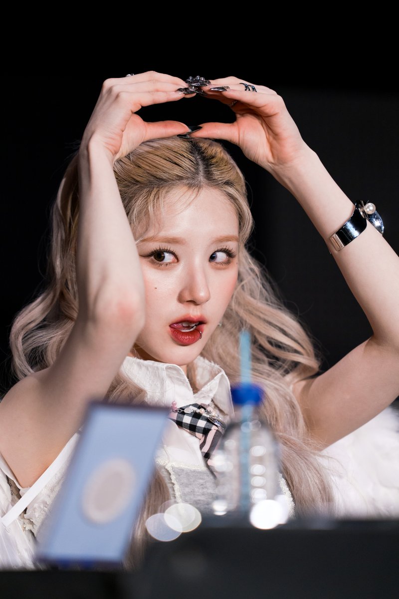 Stainless_1019's tweet image. 240616

🌙😇🤍

drive.google.com/drive/folders/…

#HeeJin #희진
#Dall #Devine_All_Love_Live #Virtual_Angel
#ARTMS #OURII