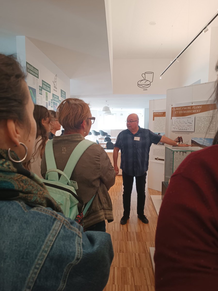 ArcheoOrleans's tweet image. #JEArcheo #MOBE
L'exposition "Néandertal, 4% d'intimité" était au @MuseumOrleans ce week-end ! A l'occasion des Journées Européennes de l'Archéologie, Marc Laroche (@FahLoiret) nous a fait (re)découvrir ce cousin de l'Homme moderne. De nouvelles dates à venir !