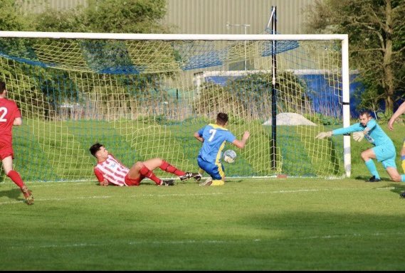BarlickJuniors's tweet photo. BE PART OF IT🔵🟡⚽️

Our double winning BarlickTownEL’s start 24/25 pre season training.

Saturday 11.45 our ground BB185EN🔵🟡⚽️

We want you if you share our passion for grass roots local football on or off the pitch!

Play @ our top facilities @ BarlickTownJnrs VICTORY GROUND https://t.co/vKLPH5EvDV