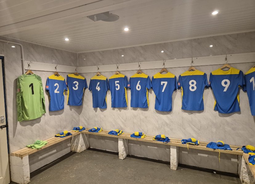 BarlickJuniors's tweet photo. BE PART OF IT🔵🟡⚽️

Our double winning BarlickTownEL’s start 24/25 pre season training.

Saturday 11.45 our ground BB185EN🔵🟡⚽️

We want you if you share our passion for grass roots local football on or off the pitch!

Play @ our top facilities @ BarlickTownJnrs VICTORY GROUND https://t.co/vKLPH5EvDV