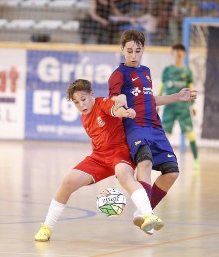 Marcos García Pastor y Samuel Martín Esperanza del Barrio siguen llevando a Illescas a lo más alto, quedando subcampeones del Campeonato de España de Fútbol Sala Categoría Infantil celebrado en tierras gallegas en la ciudad de Noia, con su club el Ciudad de móstoles.