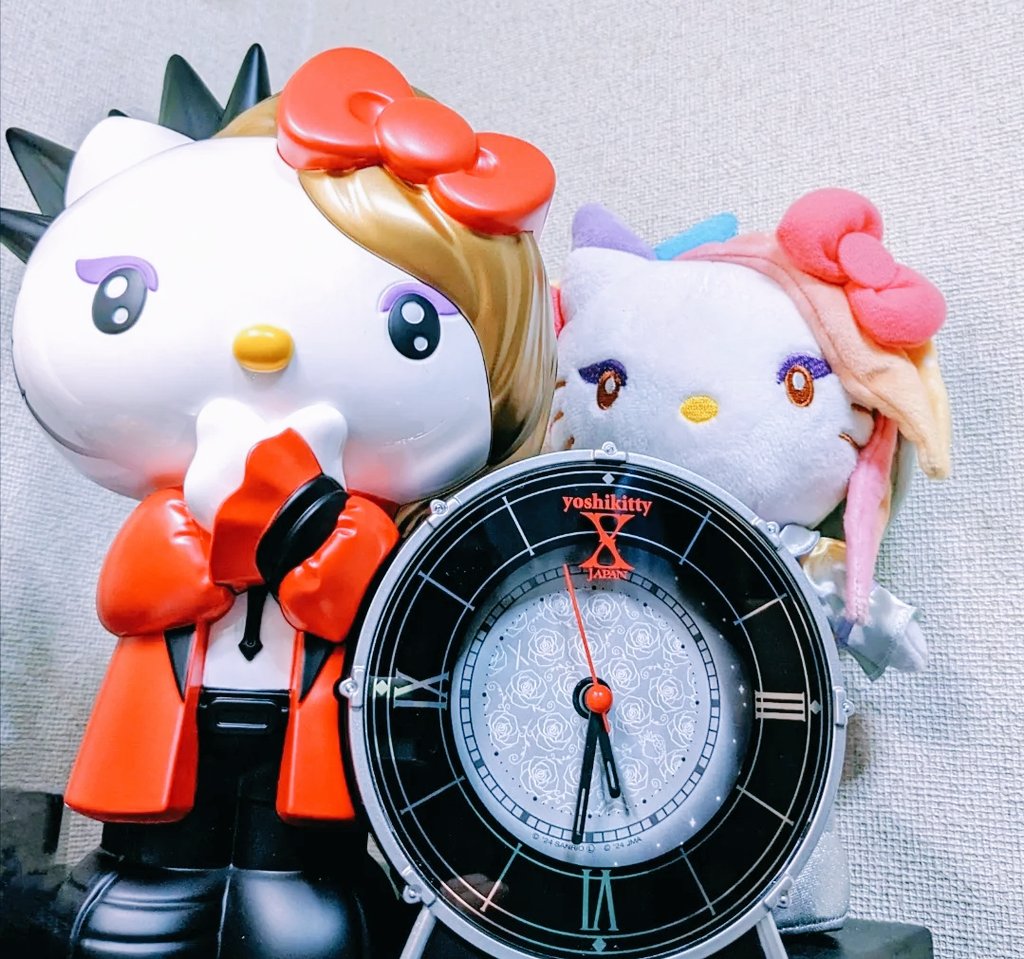 Yoshiki目覚まし時計がやっと届きました🐱💖リピートしまくって電池が