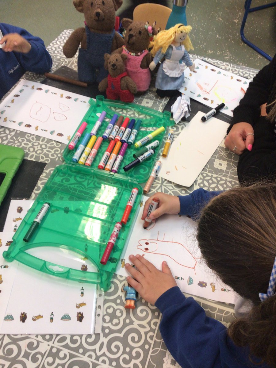HighBankJIN_EY's tweet photo. Nursery are mark making the characters from our focus story this week. Goldilocks and the three bears 🐻 https://t.co/6Xexgr64yW