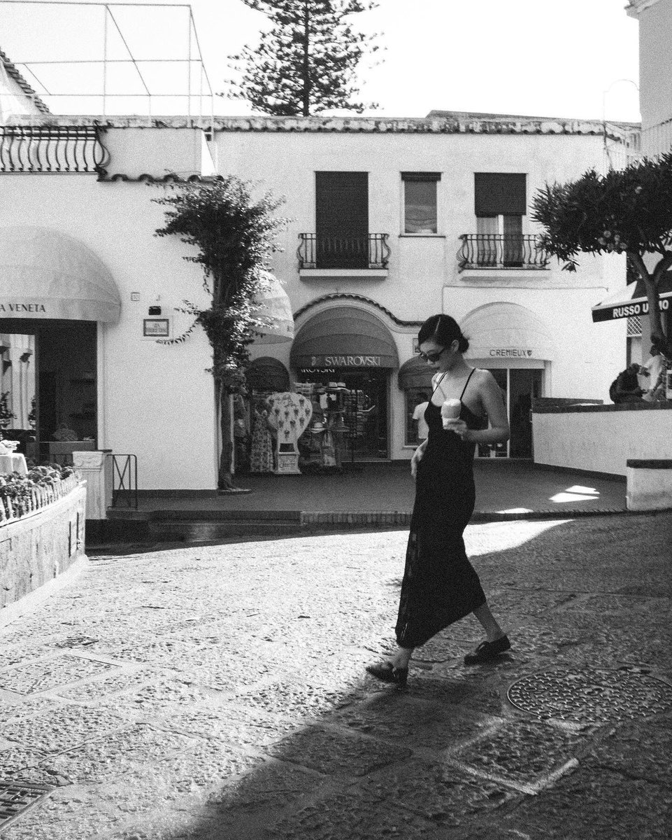 jenniesrenes's tweet image. jennie ig update!