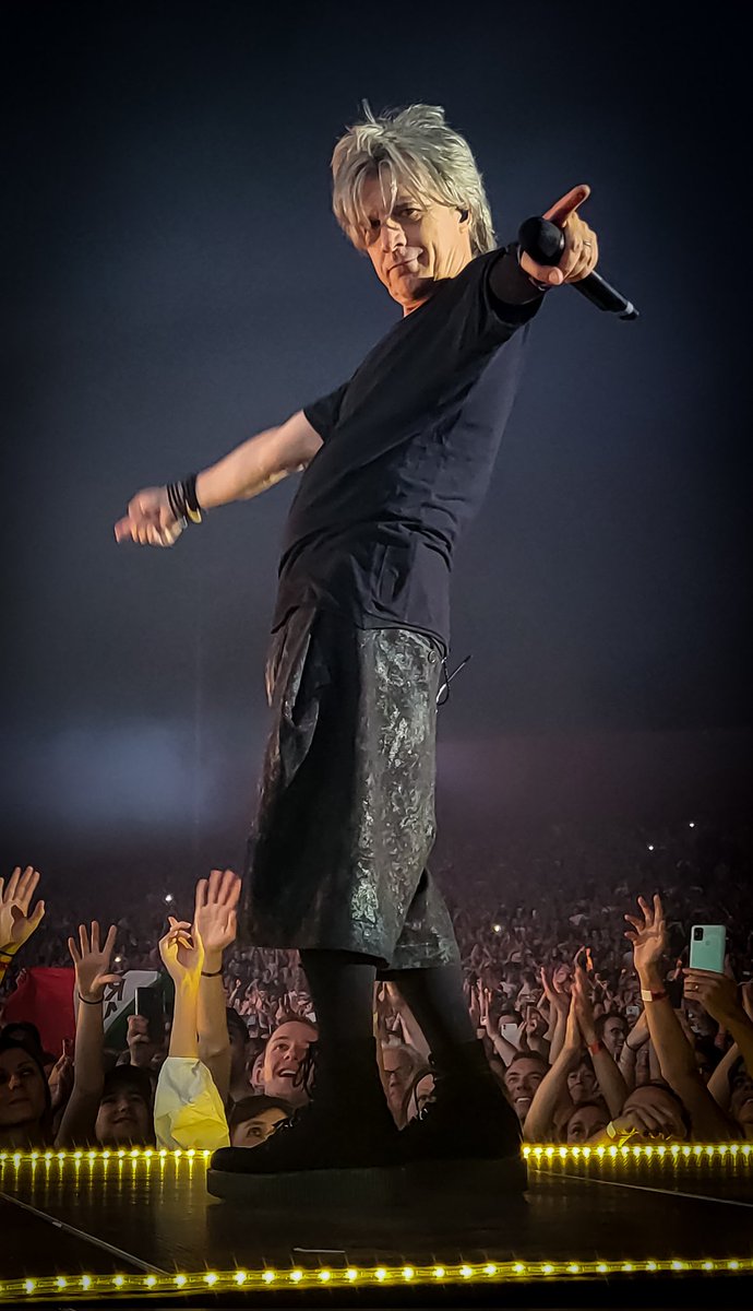 Un an déjà, <a href="/indochinetwitt/">Indochine</a> chez nous à Nancy 🩷 <a href="/nicolasirkis/">nicola sirkis</a>