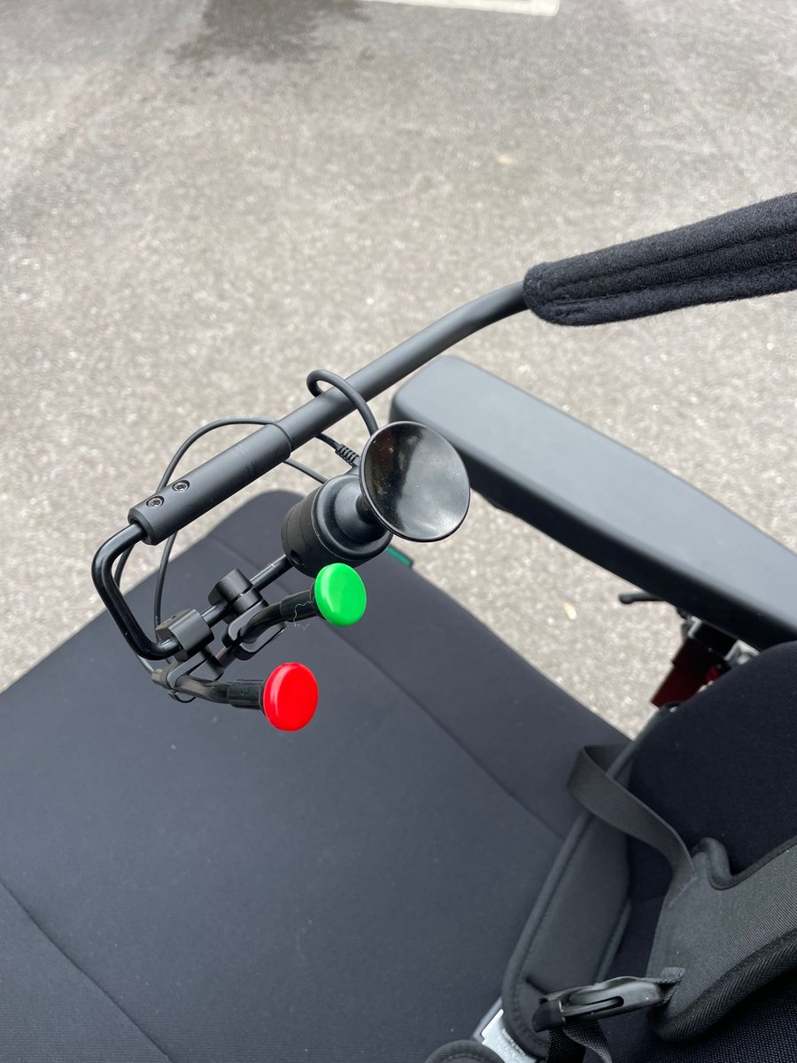 BaldertechUK's tweet photo. Full control of a powerchair from just your chin! ๐ฆผ
From drive to seat functions, lights, Bluetooth and more. With the Dynamic REM500 display combined with input controls from Mo-vis, this is all possible with Balder powerchairs. ๐น๏ธ
#Baldertech #Movis #Joystick #Powerchair https://t.co/6zGjMpwilB