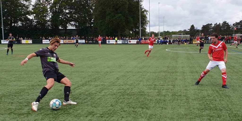 Het was een dubbeltje op zijn kant maar <a href="/rkvvo/">RKVVO</a>  flikt het tòch. Door winst op <a href="/JongBrabant/">Jong Brabant</a> blijft RKVVO in de 3e klasse van het amateurvoetbal!  omroepveldhoven.nl/?p=20907