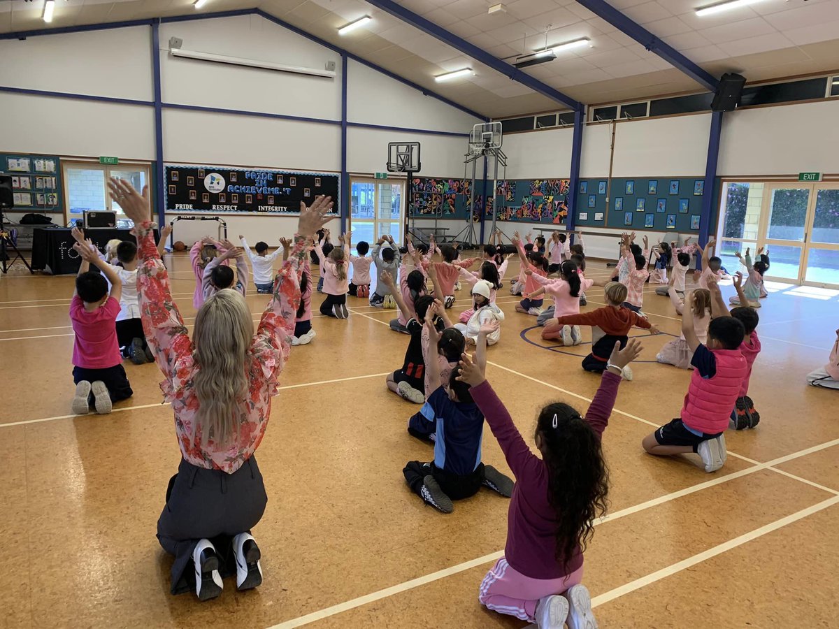 Footsteps tweet media