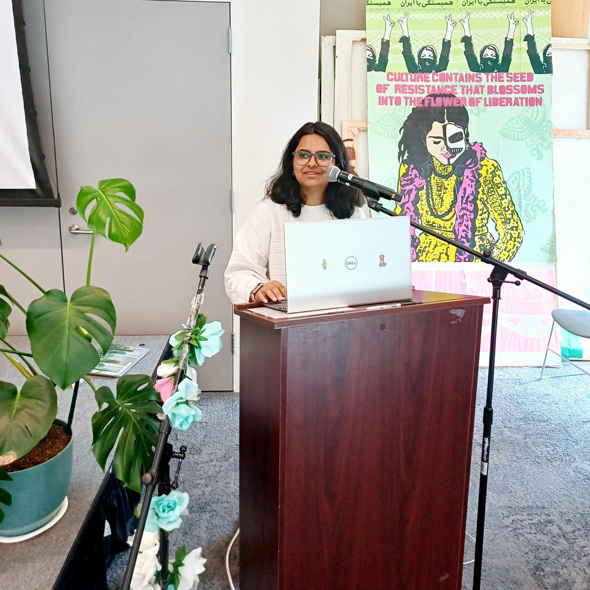 USIEF's tweet photo. As a #Fulbright-Nehru fellow at UC Berkeley, Kashish is working to decolonize the genre of #queer memoirs through a comparative study of Indian #queerwritings and “coming out” narratives from the Global North. Read more: https://t.co/zMrRkEYfID
#PrideMonth🌈 #USIndiaFWDforPride https://t.co/XXjqd6Ee8z