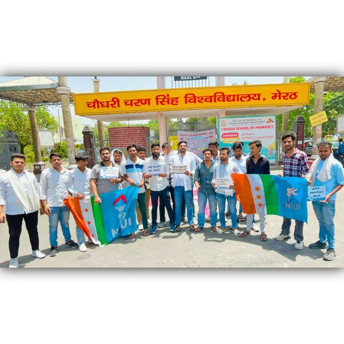 nsui's tweet photo. NEET परीक्षा में धांधली से प्रभावित 24 लाख छात्रों को न्याय दिलाने की मांग को लेकर NSUI पश्चिमी उत्तर प्रदेश के आगरा और मेरठ में प्रदर्शन कर एवं ज्ञापन सौंप कर निष्पक्ष जाँच एवं पुनः परीक्षा कराने की मांग की। 

NTA की जाँच हो और छात्रों के साथ न्याय हो! https://t.co/edK2E0IXg4