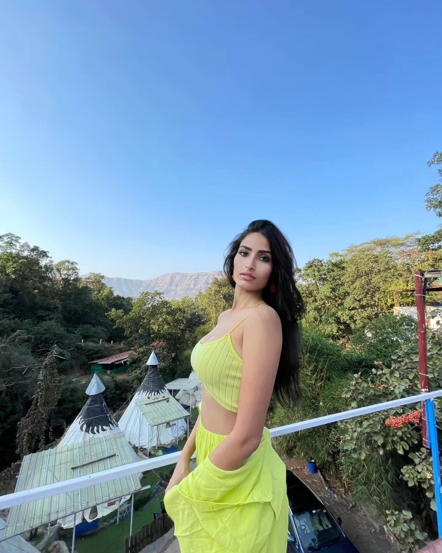 GQQF-VZaoAA228d?format=jpg&name=large