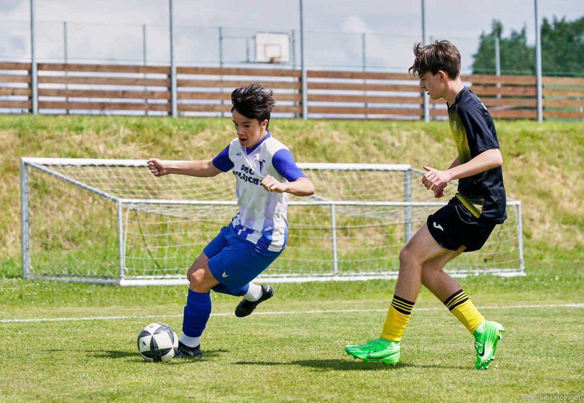 strakam2's tweet image. Okresní přebor starších žáků - &quot;finále&quot;. FK Volduchy - TJ Holoubkov 3:1 #fotbal #okresniprebor #fkv #fkvolduchy #tjvolduchy #tjholoubkov #sport #sony #schecke
rajce.idnes.cz/schecke/album/…