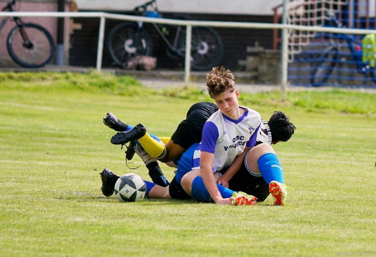 strakam2's tweet image. Okresní přebor starších žáků - &quot;finále&quot;. FK Volduchy - TJ Holoubkov 3:1 #fotbal #okresniprebor #fkv #fkvolduchy #tjvolduchy #tjholoubkov #sport #sony #schecke
rajce.idnes.cz/schecke/album/…