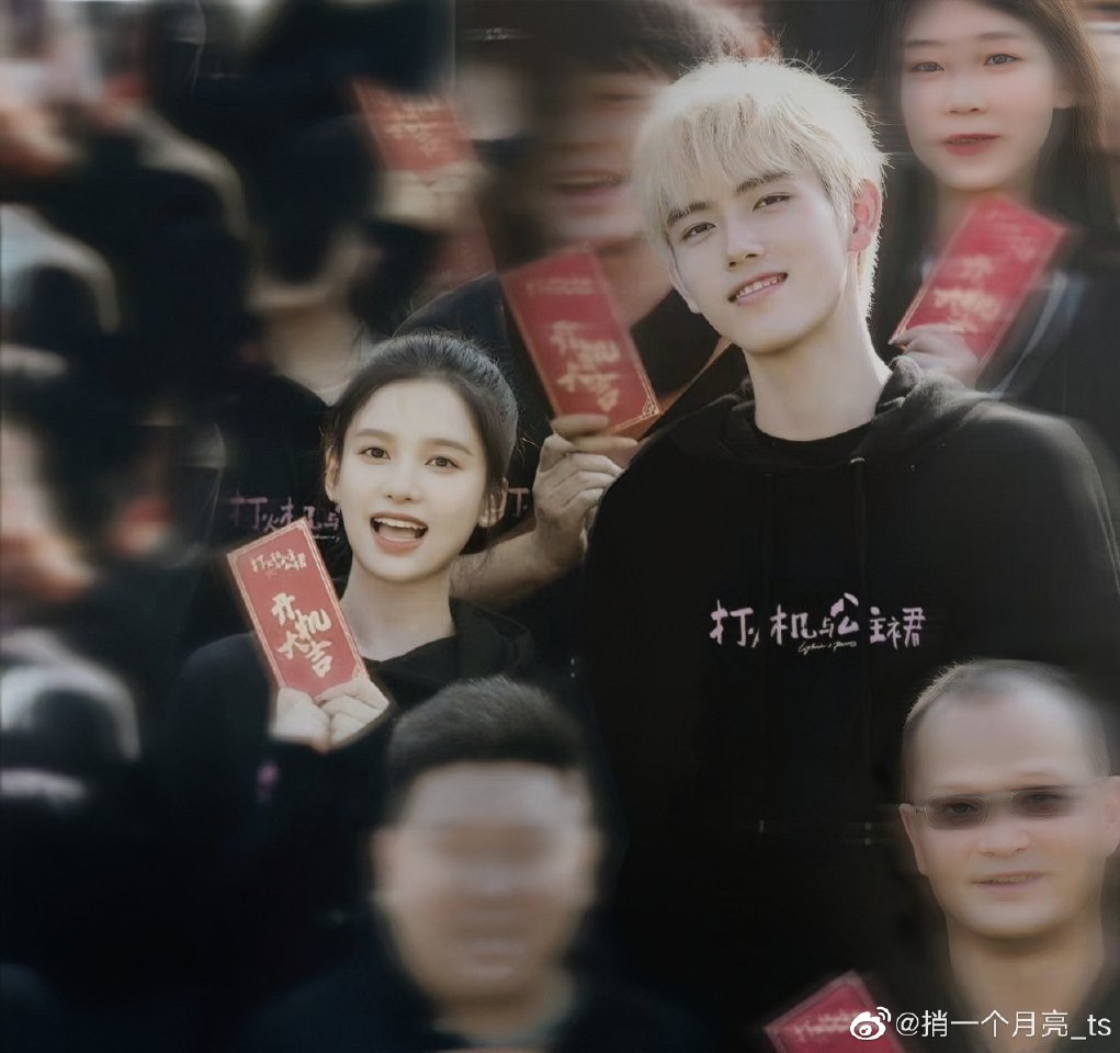 😃😄

#YuYi