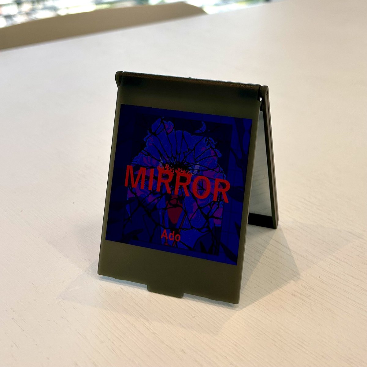 jocvfm's tweet photo. 🎁 #プレゼント 🎁
Ado 『MIRROR』のミラーを5名様にプレゼントします！
💿7/10に2ndオリジナルアルバム『残夢』リリース

 【応募方法】 
1⃣このアカウント @jocvfm  をフォロー
2⃣このポストをリポスト

※6/20(木)19時〆切
※当選者にはXのDMでご連絡します
#Ado残夢 https://t.co/onxE7FWBGt