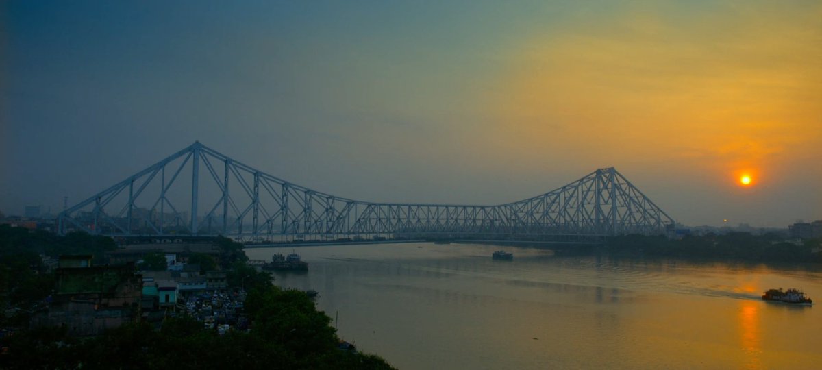 Surajsekh12's tweet photo. Piku is a finest movie.
#Piku
#Pikumovie
#DeepikaPadukone 
#IrfanKhan 
#Kolkata https://t.co/gr7EnVXa3W