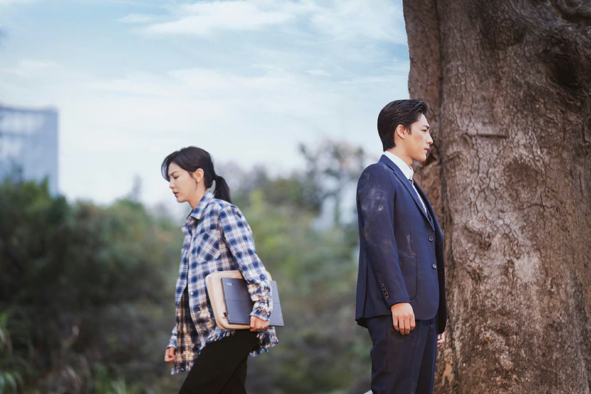rruonans's tweet photo. Zhang Ruonan support #CiSha’s new drama (#TheLegendOfHeroes) 🤍

previously they worked together in a drama (#ADateWithTheFuture) 

#ZhangRuonan #章若楠 https://t.co/K8qQfpHN6N