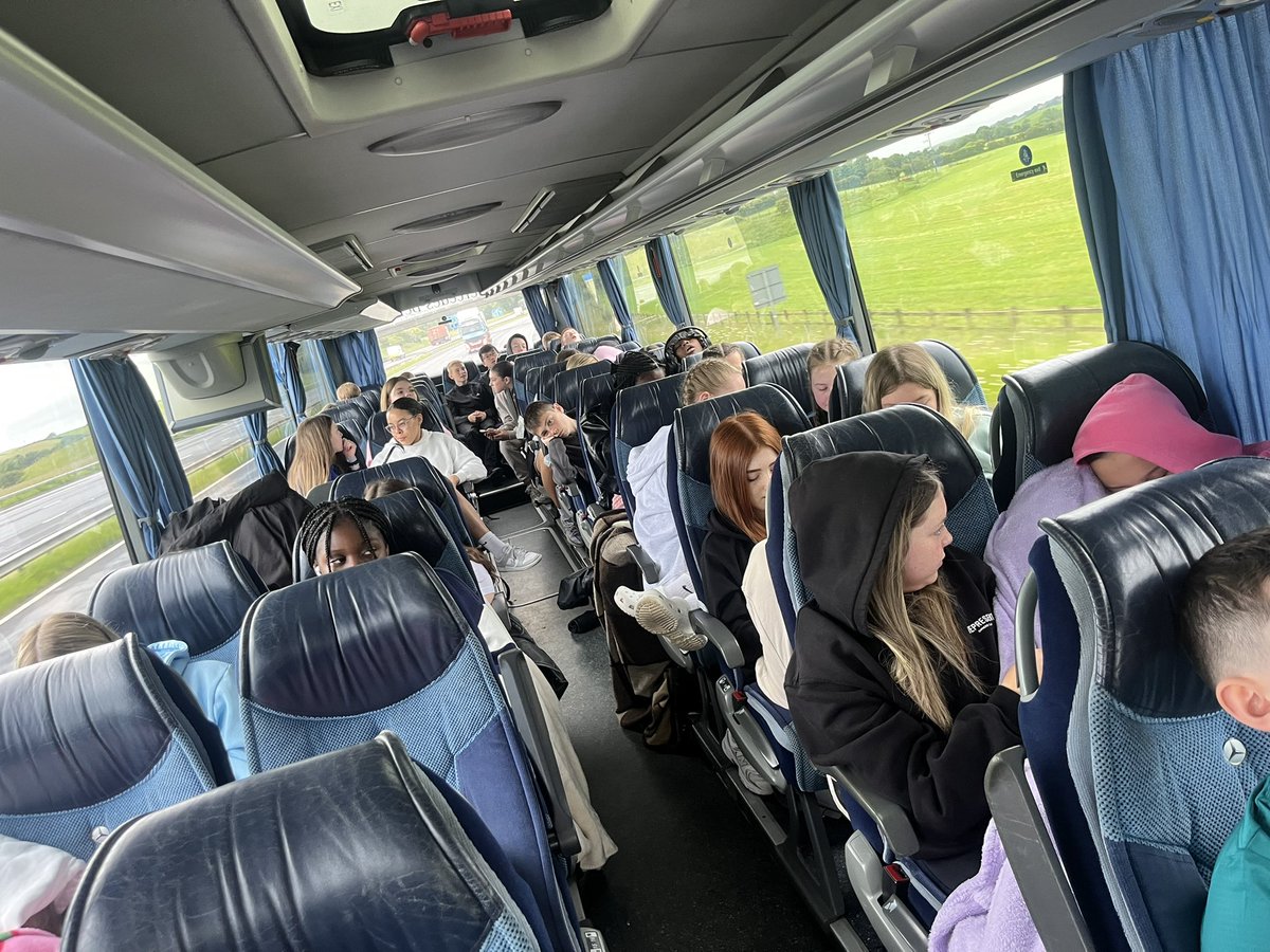 Miss Hughes 👩🏽‍🏫 tweet media