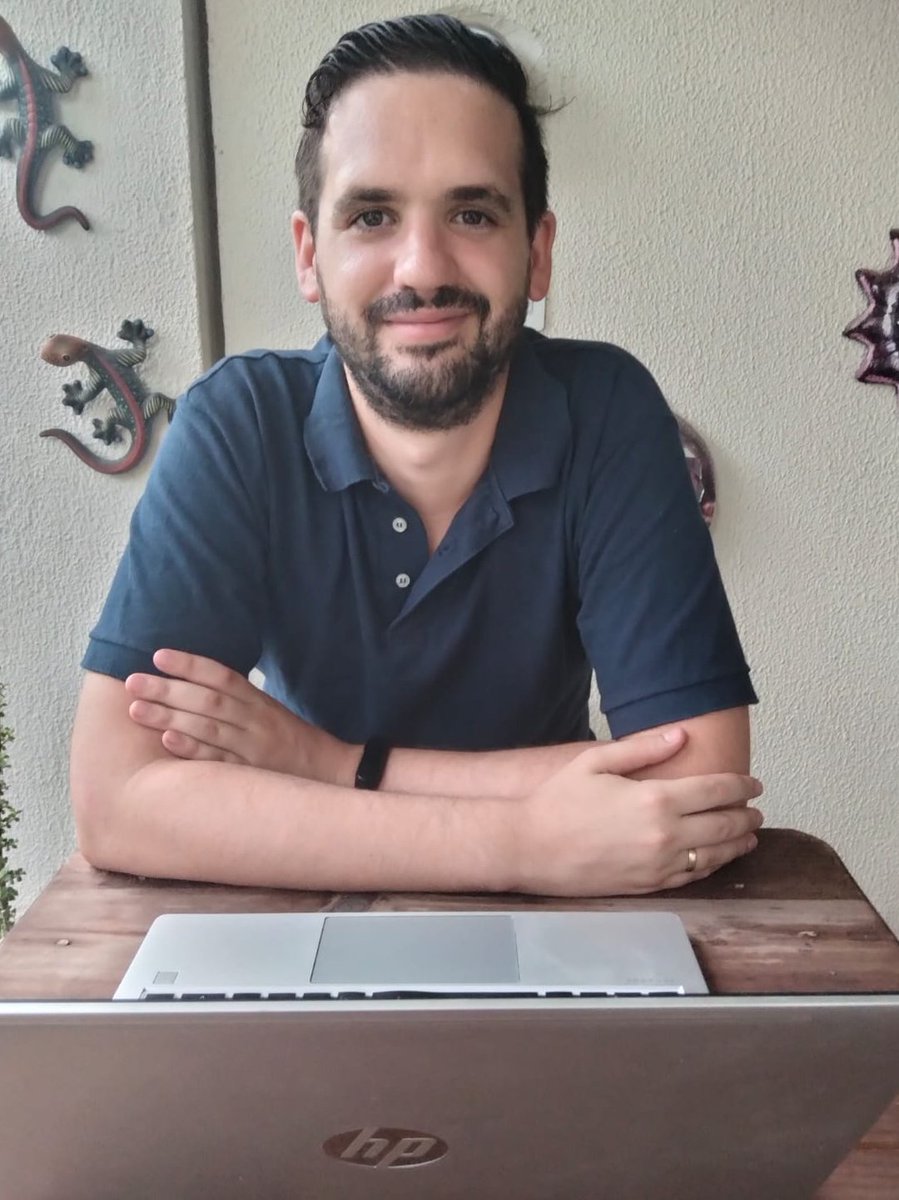 🏆🧬Enhorabuena a Igor García Atutxa (<a href="/IgorGciaAtutxa/">Igor García Atutxa</a>), doctorando de la <a href="/UCAM/">UCAM Universidad</a>, por recibir el premio 2024 Research Competition de #divulgación científica, otorgado anualmente por The Antibody Society. Su ensayo titulado "Dark Times in Microscopic Earth: The Immunological Epic