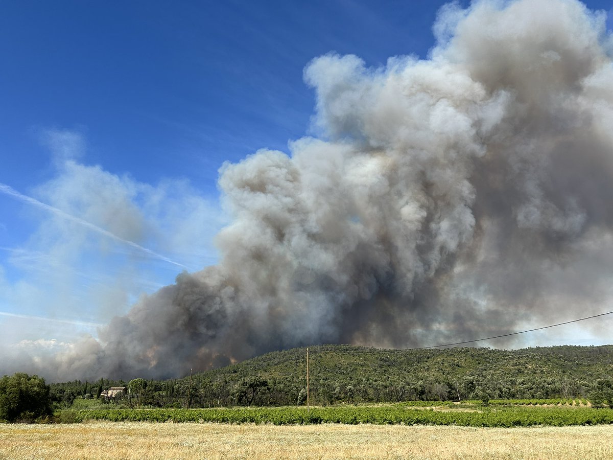gperrin's tweet photo. Incendie Vidauban 2023 https://t.co/mLm2mBCEfo
