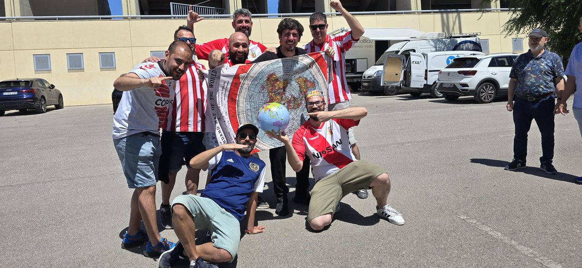 Hermanos Barea tweet media