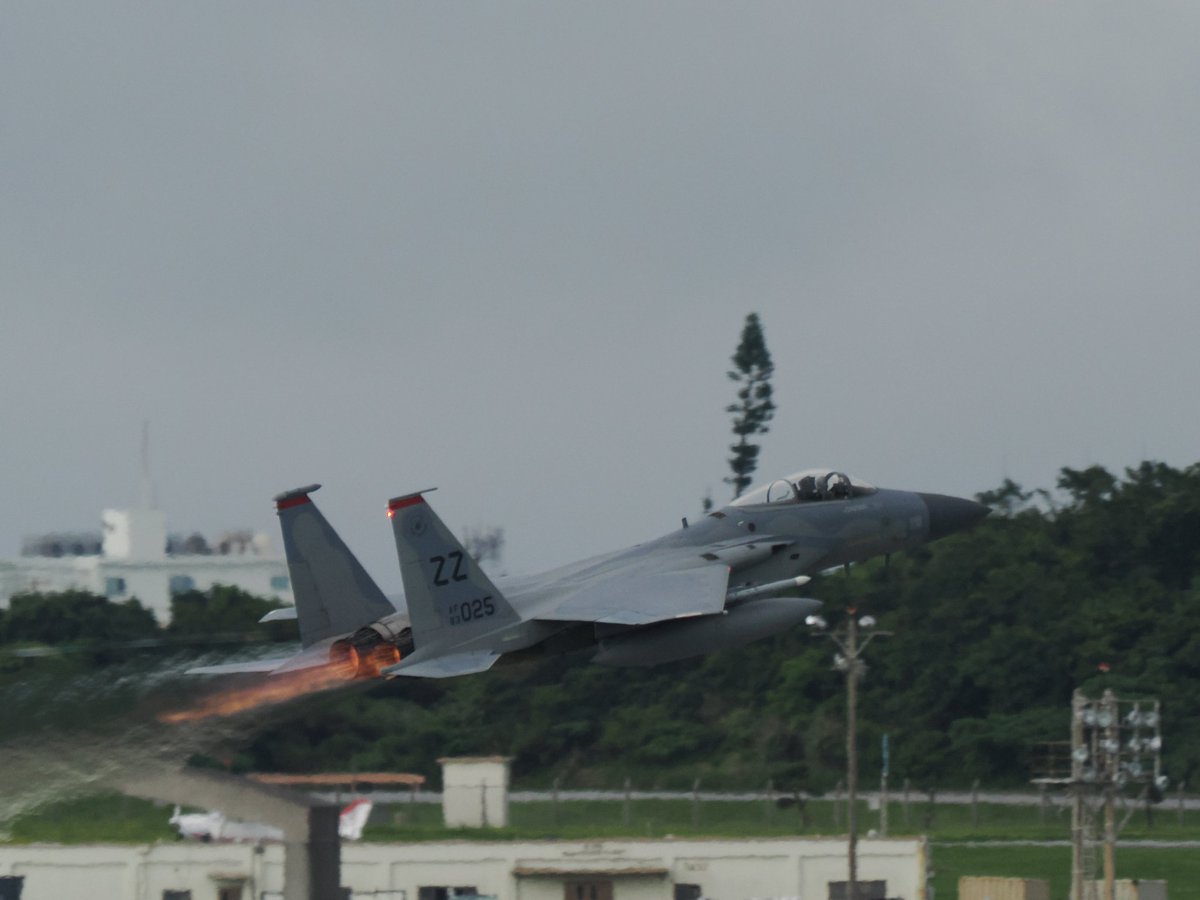 OKARIN1028's tweet image. F-15のアフターバーナー綺麗に出てくれました！
#嘉手納基地
#F15C