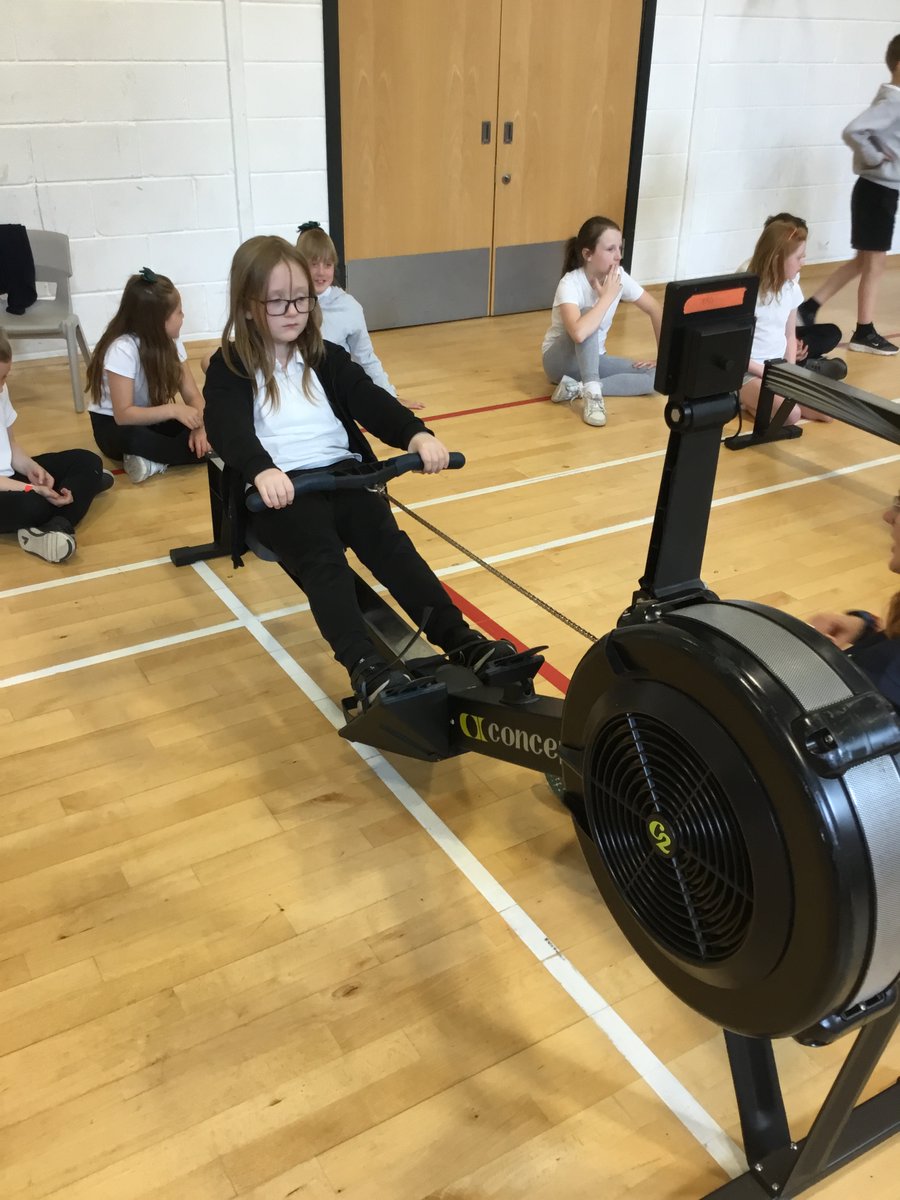 P5 enjoyed rowing with <a href="/ScottishRowing/">Scottish Rowing</a> during Fit Planet Week.