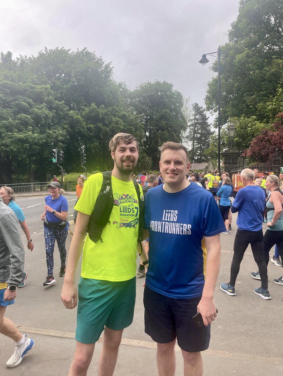 LFrontrunners's tweet image. Was very moving to be part of the 7 mile run for Rob Burrow on 7th June. Such a great turnout to honour a great man 👏

@leedsrhinos #robburrow #7milesforrob #leedsfrontrunners #frontrunners #leedsrhinos #leedsrhinosfoundation