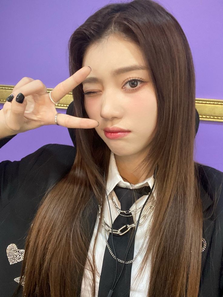 xiaotingluvsme's tweet photo. Hi !

#Kep1ianSelcaDay #K1SD #Kep1er #케플러 #XIAOTING  @official_kep1er https://t.co/t4PigD2fQ9