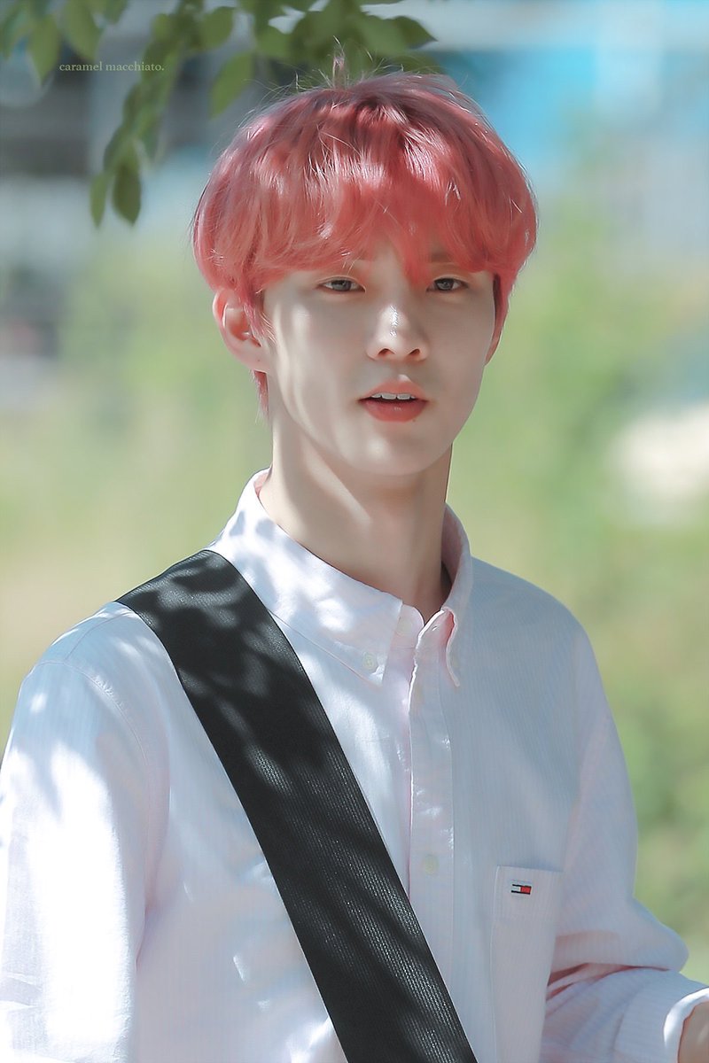 창민아 탈색 한번만 안될까요.