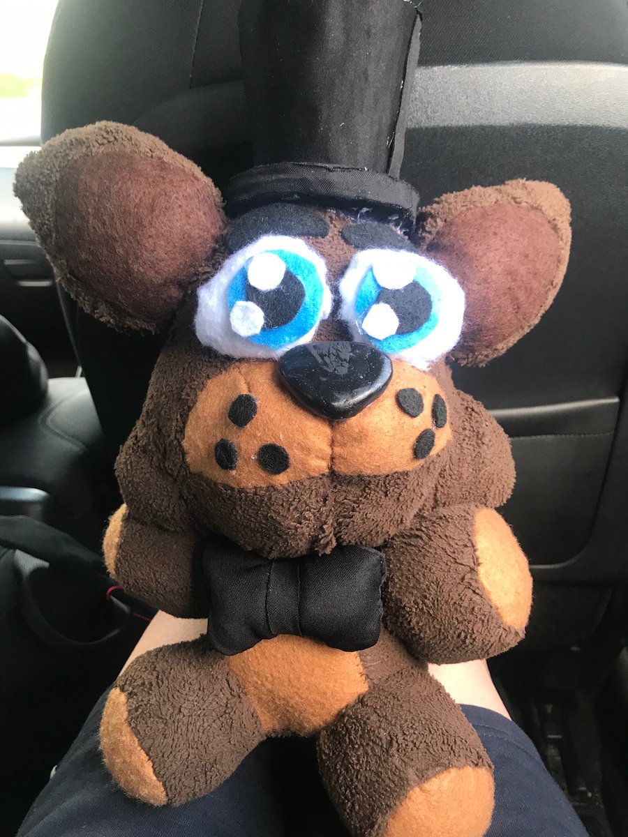 JohnVie71729035's tweet image. I know that I haven’t been posting for a long while in Twitter but I want to show you my projects that I made in college