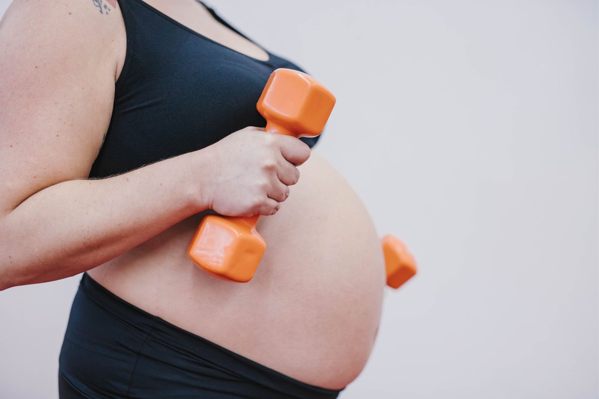 🤰El programa #Mamiatles d'<a href="/atlesesports/">Atles Esports</a> rebrà el #PremisSantsMontjuïc 2023 en l’apartat de #feminisme!
És un gran reconeixement a la feina ben feta, som més que esport! Mamiatles és un programa esportiu d’<a href="/atlesesports/">Atles Esports</a> per acompanyar les dones durant l’embaràs i el postpart ⬇️