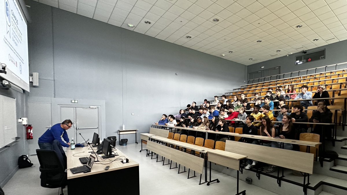 Campus des métiers et des Qualifications - Lannion (@cmqlannion) on Twitter photo C’est parti pour 15 jours de stage au sein du campus des métiers. On accueille 48 jeunes de seconde pour leur stage de fin d’année dans les locaux de <a href="/IUTlannion/">IUT Lannion</a>. Ils vont découvrir 4 filières d’avenir (IA, électronique, photonique, Cybersécurité). C’est parti pour 15 jours de stage au sein du campus des métiers. On accueille 48 jeunes de seconde pour leur stage de fin d’année dans les locaux de <a href="/IUTlannion/">IUT Lannion</a>. Ils vont découvrir 4 filières d’avenir (IA, électronique, photonique, Cybersécurité).