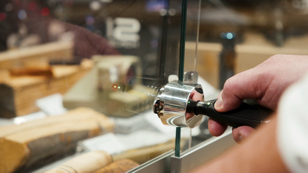 resatec's tweet image. Retail op zijn best!
@asadventure kiest resoluut voor @invuesecurity !

Ons eigen serviceteam zorgde voor een professionele, vlotte installatie. Enkele weken na de oplevering bij A.S. Adventure werden de voordelen al snel zichtbaar.
resatec.be/referenties/as…