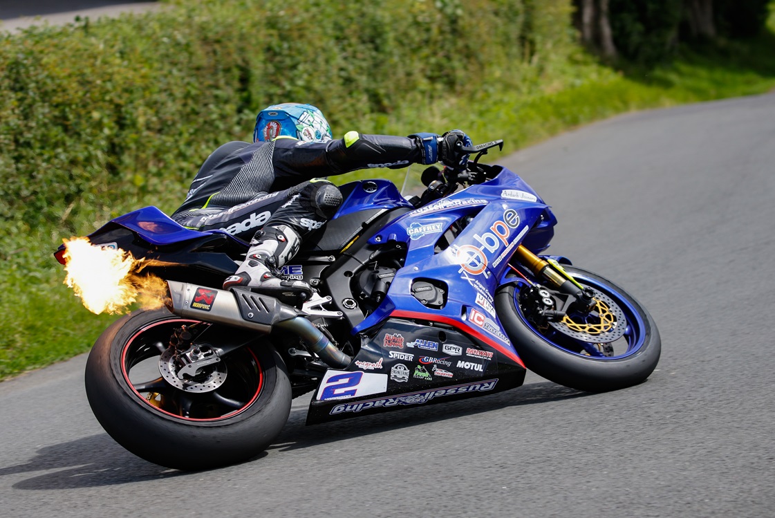 Entries close end of tomorrow for Cock o' The North!

Forms at oliversmount.com/competitors/co…

Classes for all Modern and Classic bikes and sidecars

Round 3 of the 4 round Oliver's Mount 2024 Championships!

#COTN #CockoTheNorth #OliversMount #RoadRacing #Scarborough

📸 Wayne Lagden