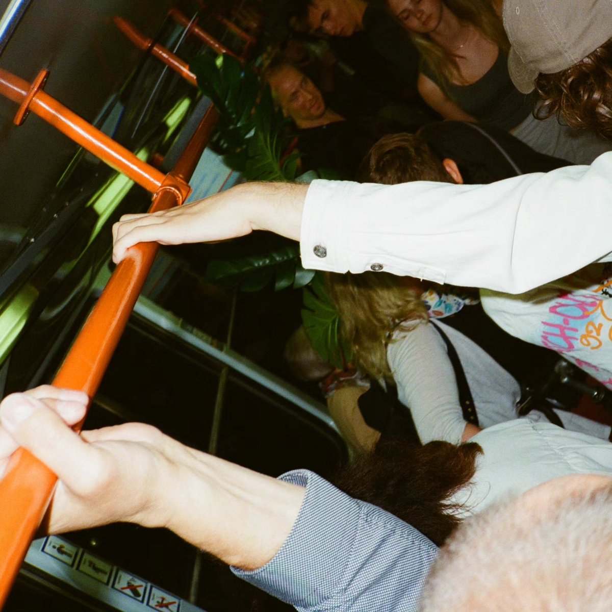 SuddenLightsLV's tweet photo. Nejauši kadri 19/06 📸
pre-save https://t.co/BmdS70RuYT

Mirkļi: Anna Dzērve https://t.co/Uw2Mig5uh3