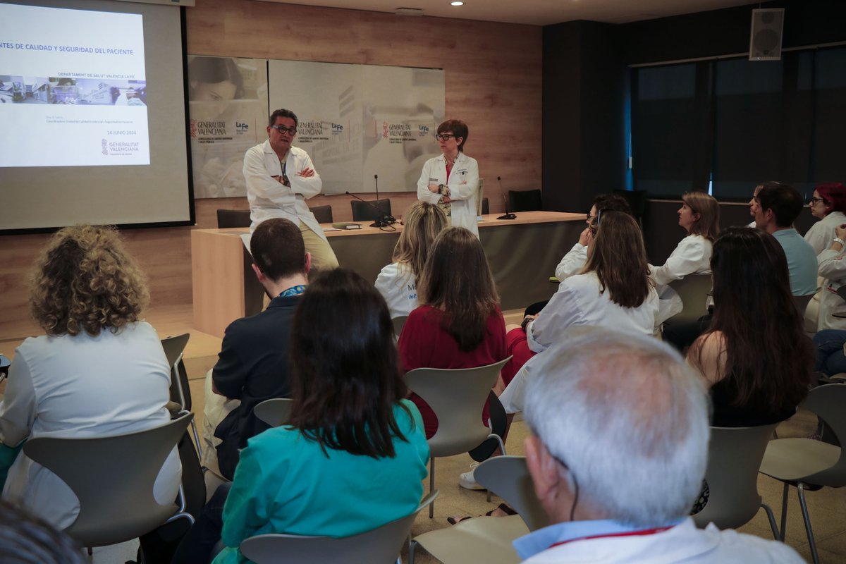 HospitalLaFe's tweet photo. 🏥@HospitalLaFe crea una fuerza colaborativa de 70 agentes de #calidad 

🥼Son profesionales de distintas categorías que velan porque la organización brinde una atención al paciente de la máxima calidad y seguridad   

🔗https://t.co/9oenrsMP4l

#SomosLaFe https://t.co/SsnGtH5JKS