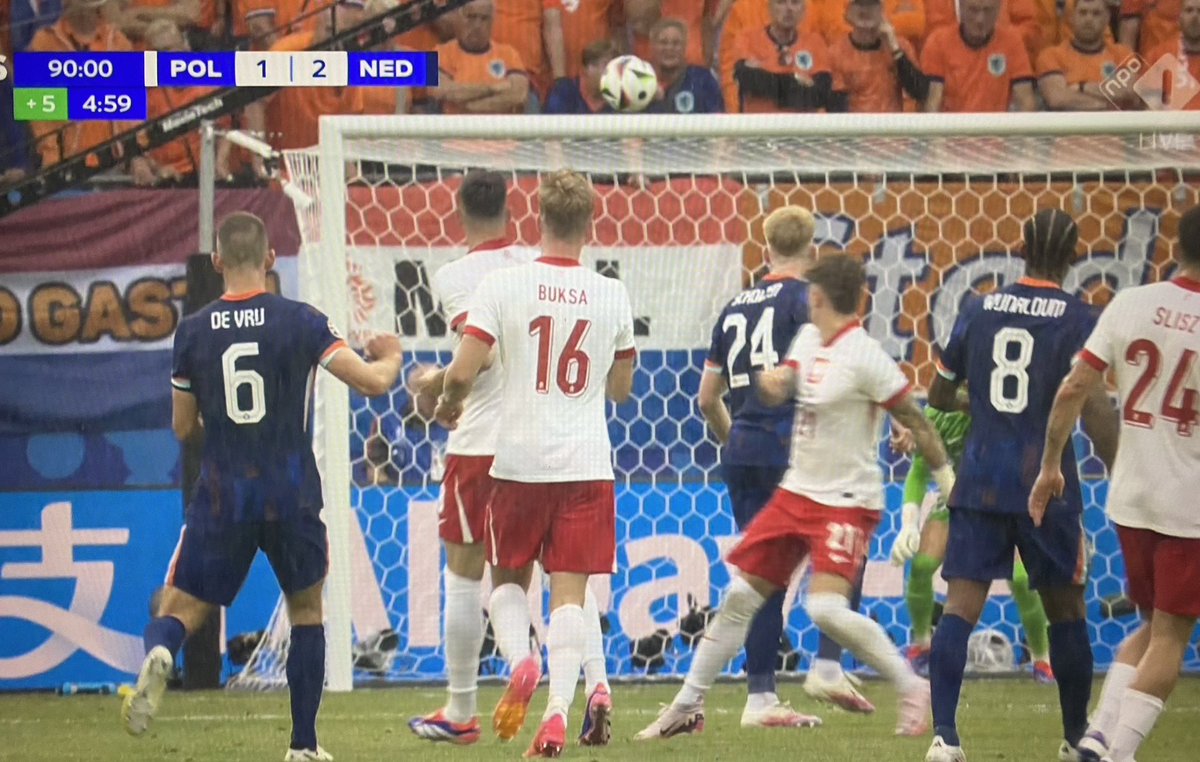 Terug op Twitter … X … en toe aan de volgende letter in ons Nederlandse alfabet … de Ĳ … zeker na de positieve actie voor <a href="/Project_IJ/">ProjectIJ / PROJECTĳ</a> door de <a href="/KNVB/">KNVB</a> &amp; <a href="/OnsOranje/">OnsOranje</a> met de nieuwe Ĳ op de shirts 🙏🏻 … nu nog de <a href="/NOS/">NOS</a> <a href="/NOSsport/">NOS Sport</a> <a href="/NPO1/">NPO 1</a> <a href="/NPOpolitiek/">NPOpolitiek en Nieuws</a> <a href="/NOSvoetbal/">NOS Voetbal</a> <a href="/MinVWS/">Ministerie van VWS</a> <a href="/MinOCW/">Ministerie van Onderwijs, Cultuur en Wetenschap</a> <a href="/MinPres/">Dick Schoof</a>