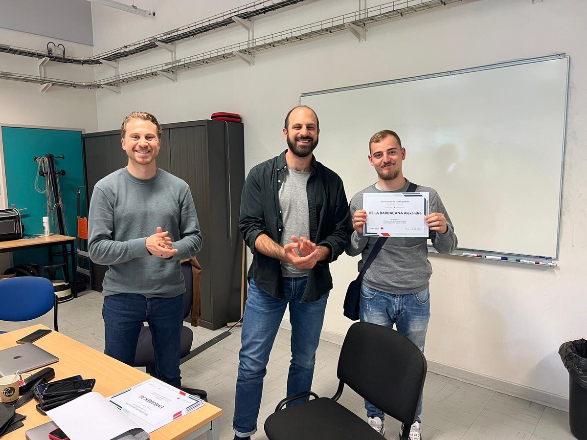 Praxedo (@praxedo) on Twitter photo La semaine dernière, les <a href="/PlombiersDuNum/">Les Plombiers du Numérique</a> de Lyon Vénissieux ont appris à utiliser la solution de gestion d'interventions Praxedo. Avec l'Afpa Auvergne-Rhône-Alpes.
#insertion #formation #emploi #engagement #logiciel # cloud #saas La semaine dernière, les <a href="/PlombiersDuNum/">Les Plombiers du Numérique</a> de Lyon Vénissieux ont appris à utiliser la solution de gestion d'interventions Praxedo. Avec l'Afpa Auvergne-Rhône-Alpes.
#insertion #formation #emploi #engagement #logiciel # cloud #saas
