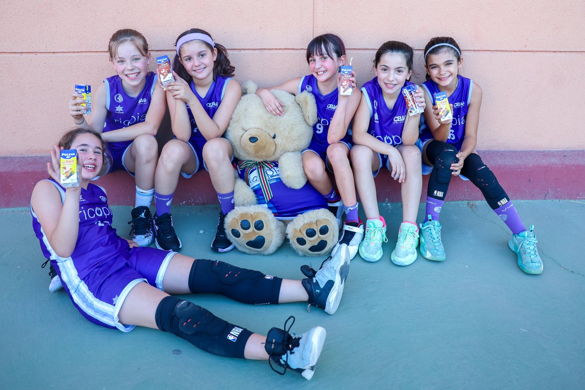 FBMadrid's tweet photo. Ya está publicada en nuestro Flickr la galería de imágenes de 'III Copa Batidos Puleva Tido. Final Autonómica Madrid', celebrado ayer domingo en el polideportivo Valleaguado de Coslada: https://t.co/6vbdo9vHu7 

📸 @_RocioBenitez https://t.co/D2s10SfEwt