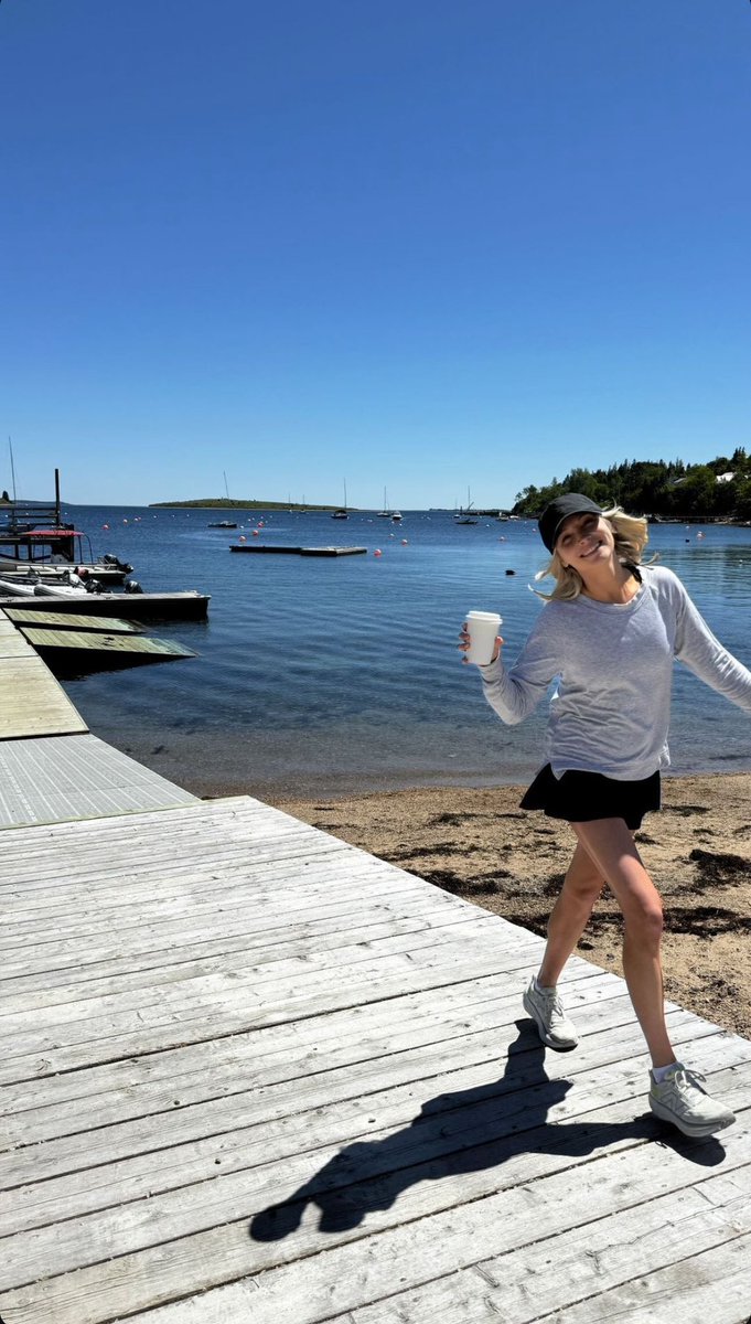 Candice. | parody (@cndiceking) on Twitter photo 