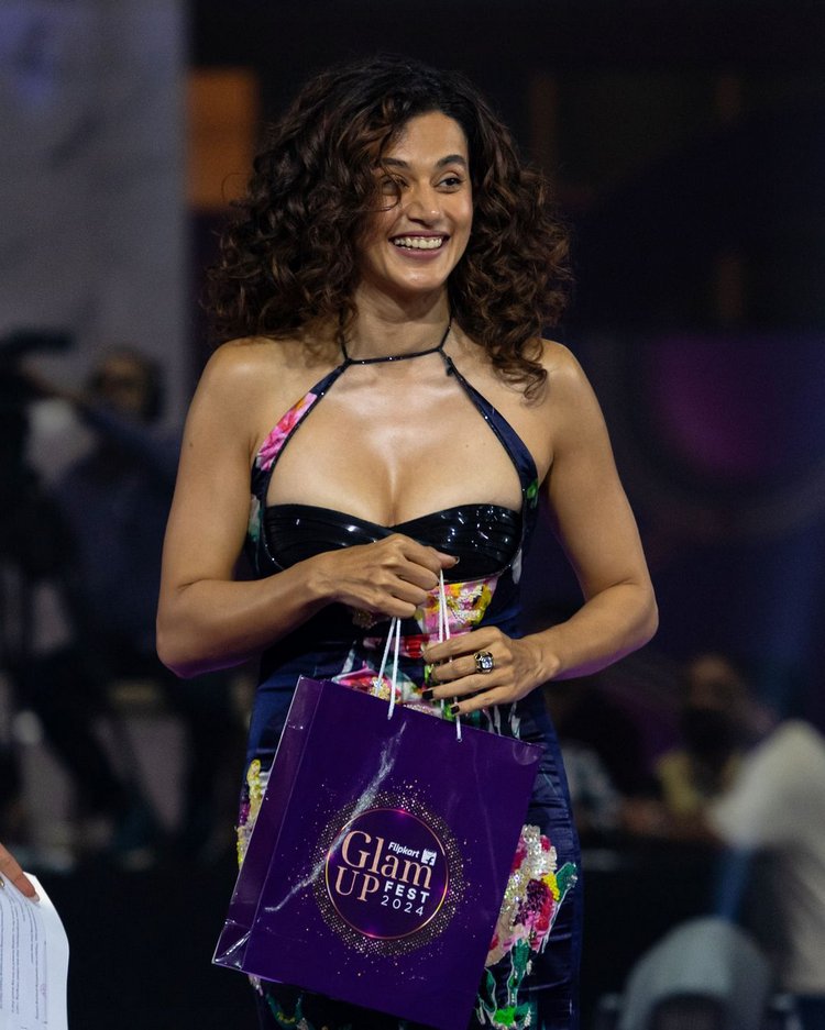 GQQx1kGbEAEgsu6?format=jpg&name=medium