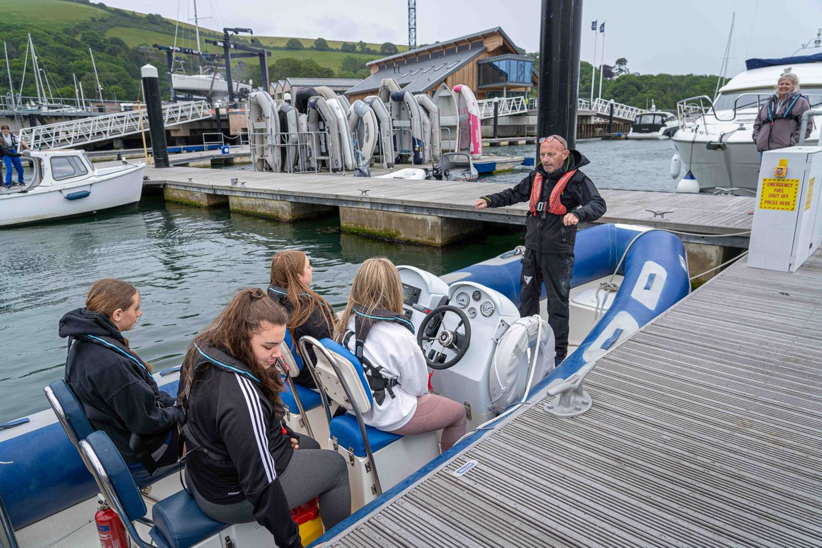 SDCHiTech's tweet image. Last week we held our annual Girls in Maritime day at our @sdcollege Marine Academy site on Dart Marina. Local schools attended to take part in marine based activities, alongside a fab guest talk from Claire Robson at the Royal Navy. Thanks to all who attended⛵️

@stevecaunter1