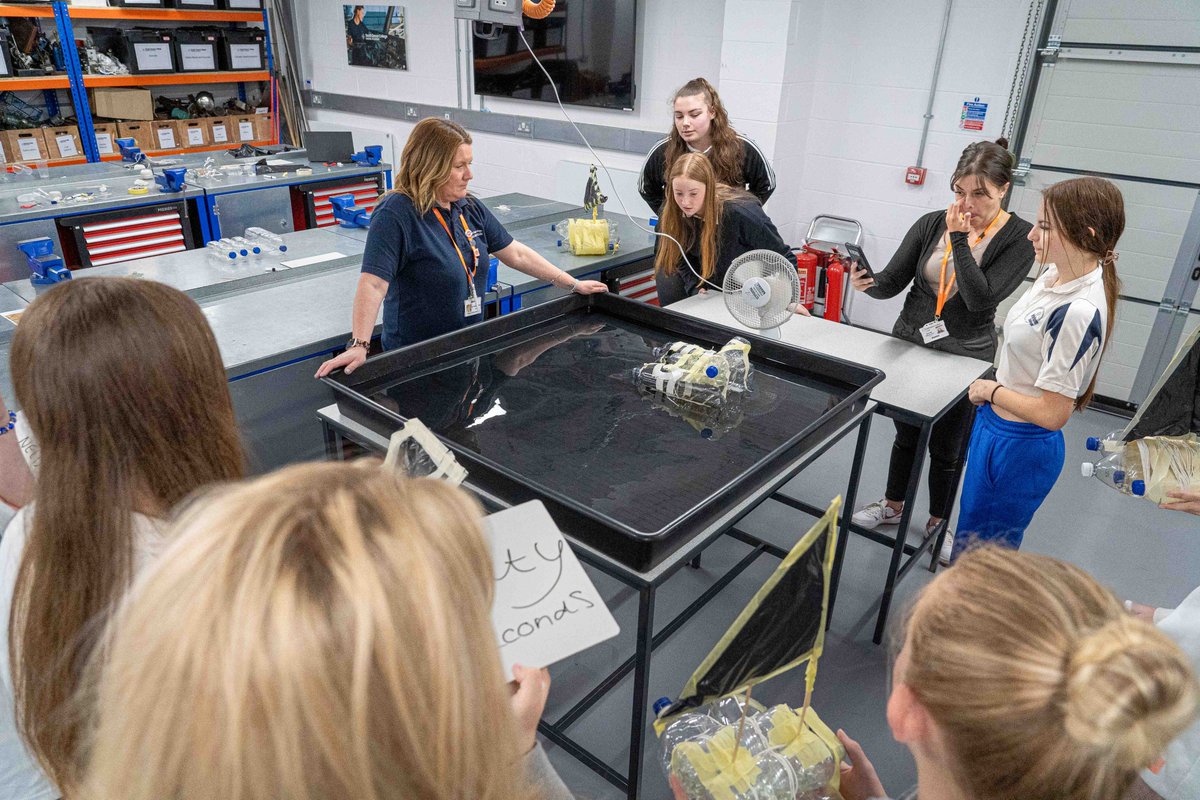 SDCHiTech's tweet image. Last week we held our annual Girls in Maritime day at our @sdcollege Marine Academy site on Dart Marina. Local schools attended to take part in marine based activities, alongside a fab guest talk from Claire Robson at the Royal Navy. Thanks to all who attended⛵️

@stevecaunter1