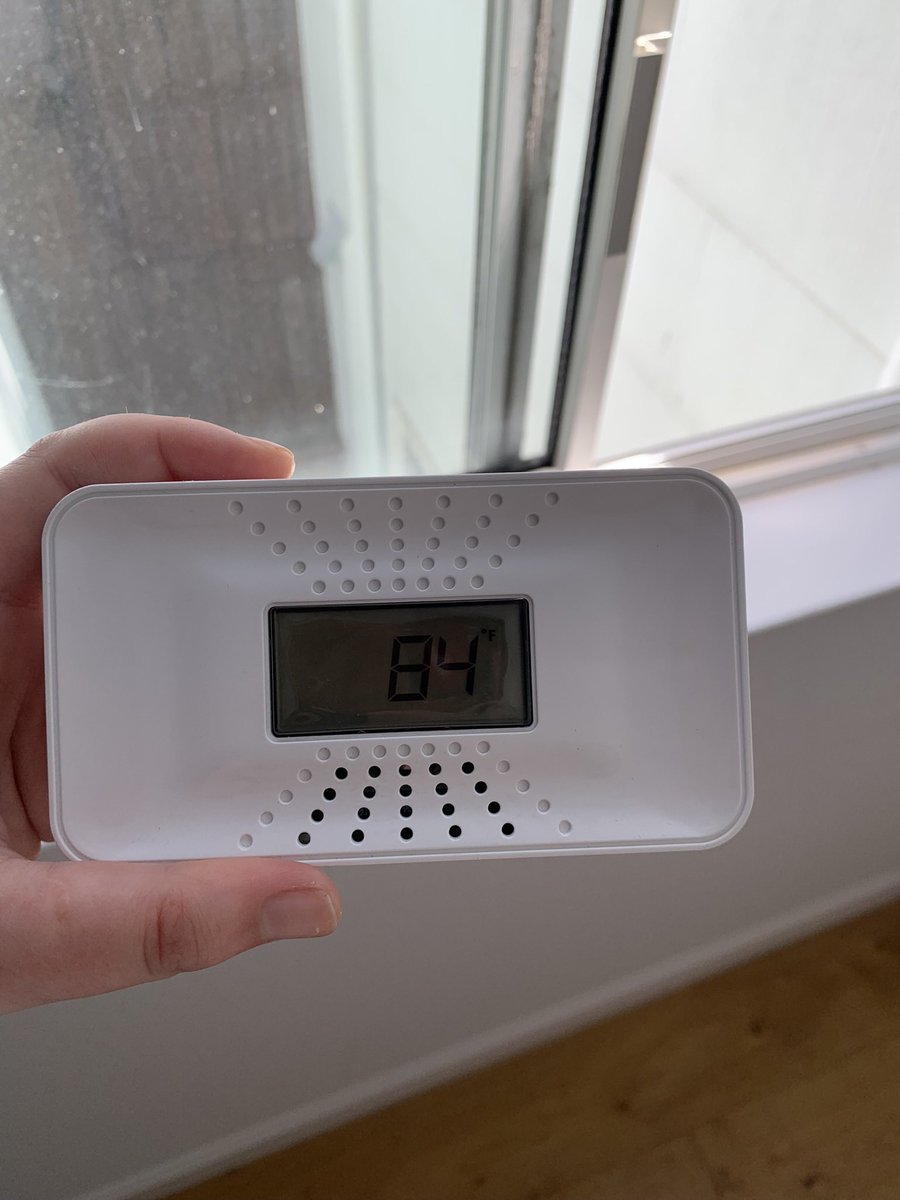 Claire Oxner tweet media