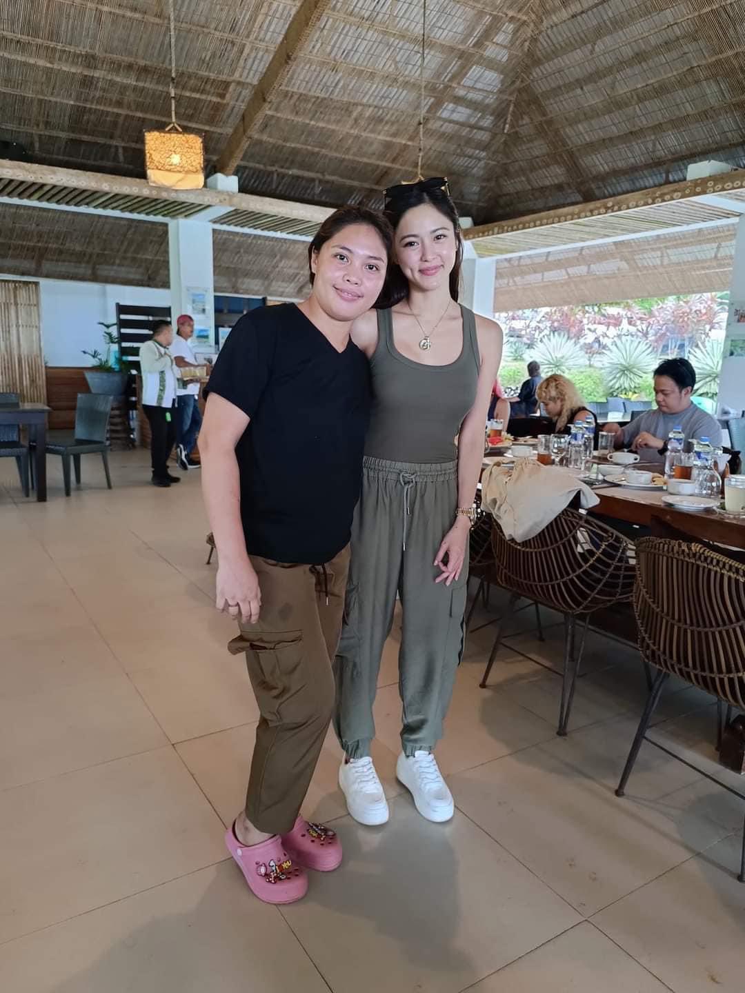 SHARONᵏᵖᵗᵒˢ☘︎︎꧂🇨🇦 on X: "Ang ganda talaga ni Kim pag walang makeup or  light makeup lang. Si Pau naman, kahit naka shades, ang gwapo pa rin!!  Beautiful couple talaga ang KimPau!! ctto KIMPAU