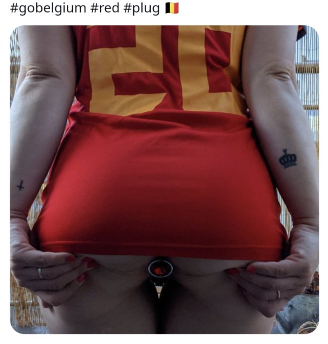 Aujourd'hui c'est Belgique - Slovaquie  Je vous laisse deviner mon choix 🇧🇪  #red #redevils #plug #belgium<a href="/tag/red"class="tags"><span>#red</span></a><a href="/tag/belgium"class="tags"><span>#belgium</span></a><a href="/tag/plug"class="tags"><span>#plug</span></a><a href="/tag/euro2024"class="tags"><span>#euro2024</span></a><a href="/tag/laetiluxure"class="tags"><span>#laetiluxure</span></a><a href="/tag/laeti_luxure"class="tags"><span>#laeti_luxure</span></a>