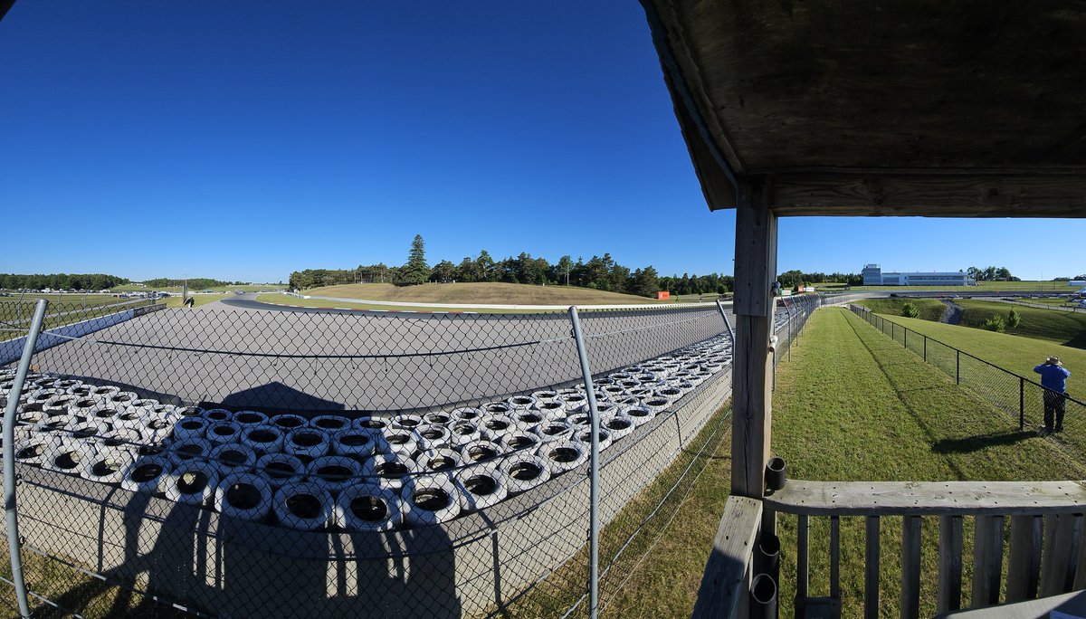 HarryCornbroom's tweet photo. Harry says THANK YOU! @CTMPOfficial #VARAC for an amazing weekend of Vintage Racing. Harry had a great weekend trackside thanks @BrianDawe for all your hard work to make @MMS_Marshals weeknds run smoothly. Harry says Thanks to everyone Harry worked with this weekend. #teamwork https://t.co/XhQT7cELH0