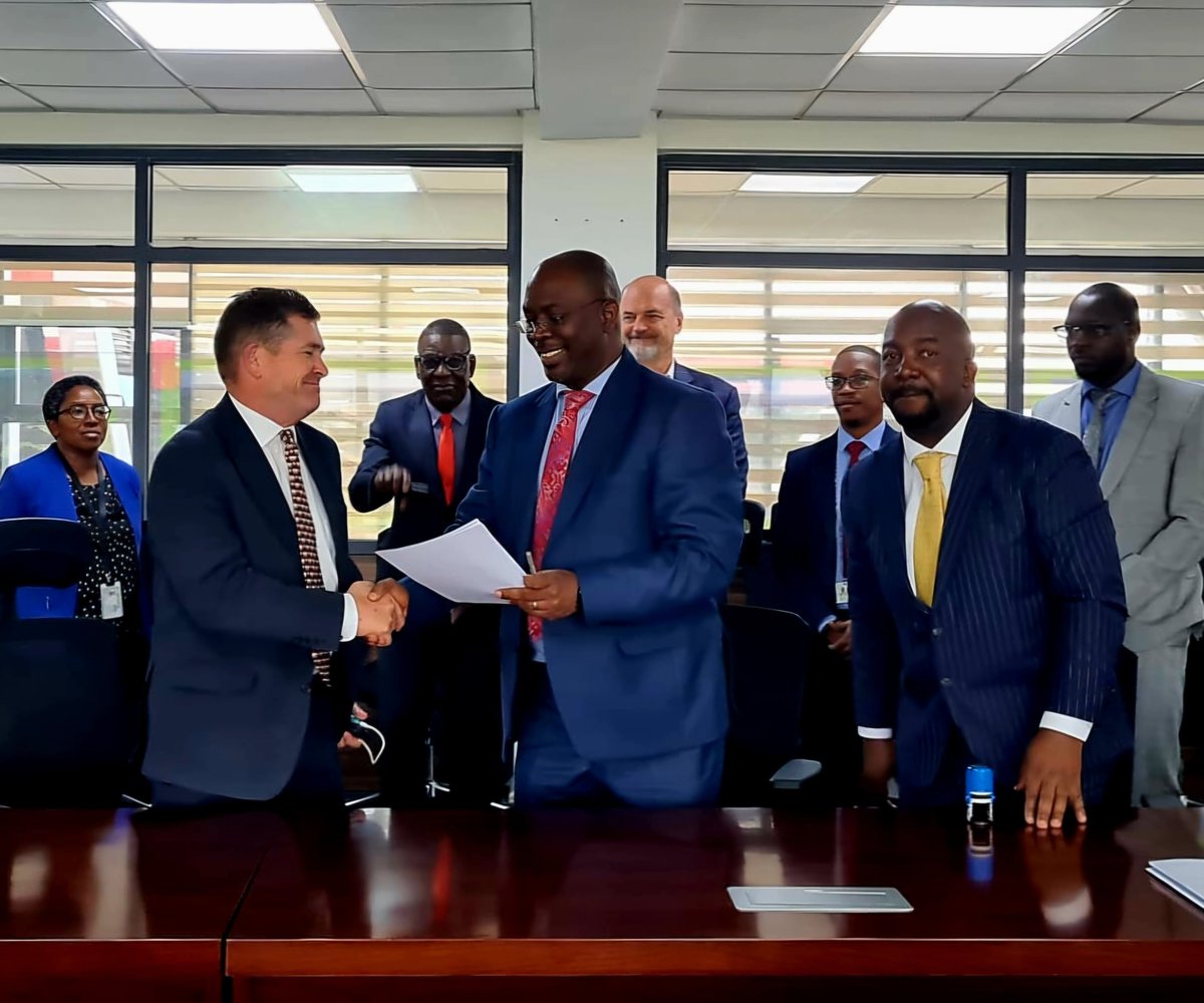 Everstrong Capital and Kenyan Highways Authority (KeNHA) signed a Project Development Agreement worth over USD 3.6 billion to construct the 440km expressway connecting Nairobi to Mombasa, Kenya’s economic power houses.
#UsahihiNME #EmpoweringKenya